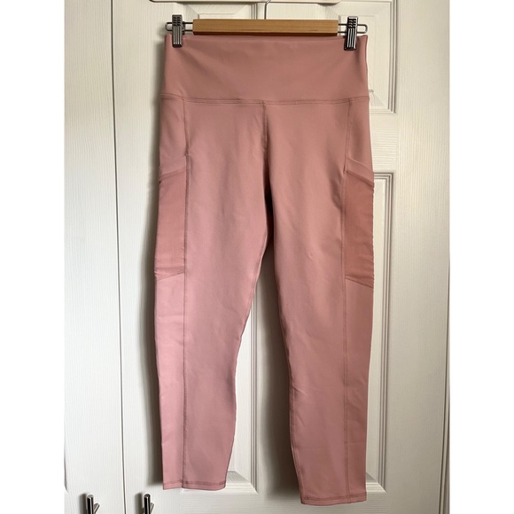 Fabletics On-The-Go Powerhold High Rise Capri Leggings - Picture 4 of 9